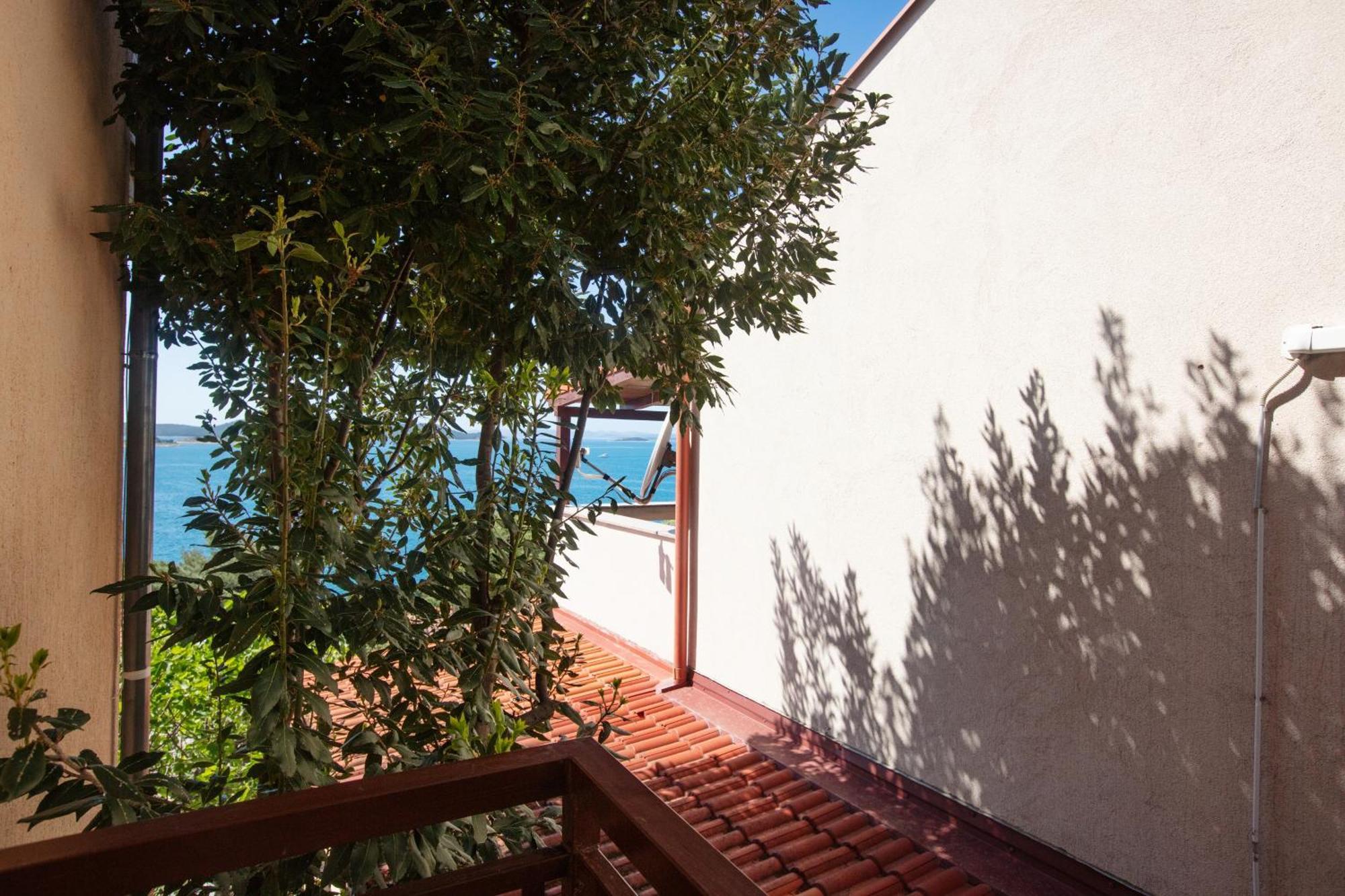 Apartments By The Sea Drage, Biograd - 19189 Pakoštane Екстериор снимка